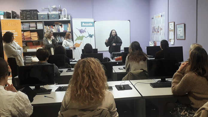 Club de empleo, actividad para crear redes de apoyo en la búsqueda de empleo. Proyecto ACCEDE